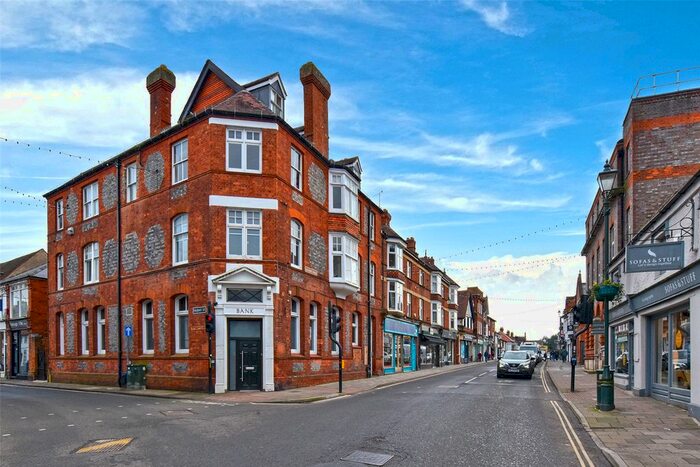 1 Bedroom Flat To Rent In Friday Street, Henley-On-Thames, Oxfordshire, RG9