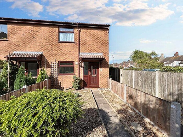 2 Bedroom End Of Terrace House For Sale In Royal Albert Court, Gorleston, Great Yarmouth, NR31