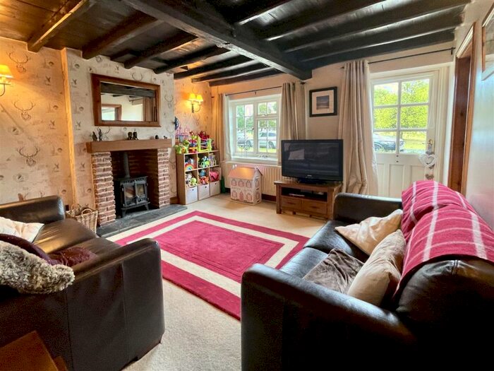 4 Bedroom Semi-Detached House For Sale In Forge Lane, Kirkby Fleetham, Northallerton, DL7
