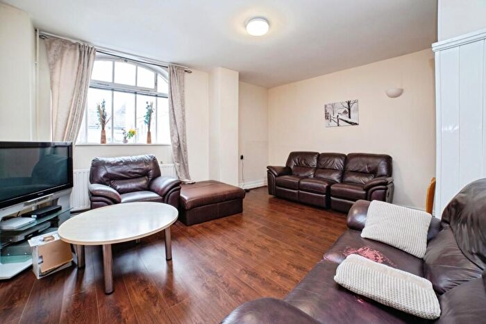 1 Bedroom Property To Rent In Chesterfield Road, Alfreton, DE55