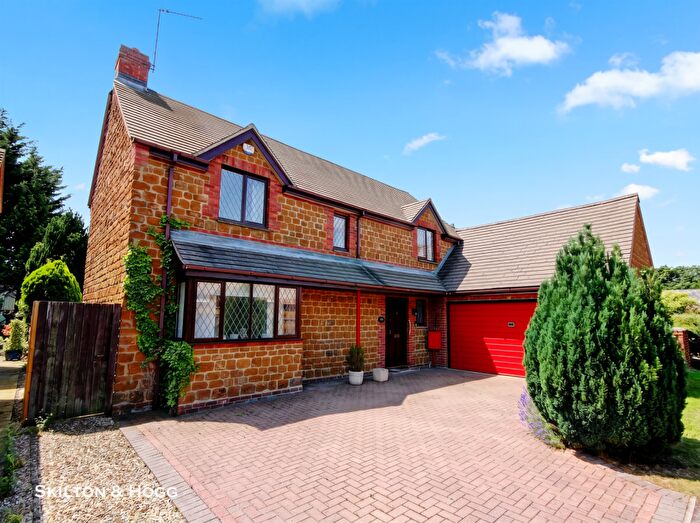 4 Bedroom Detached House For Sale In Churchfields, Staverton, Daventry, NN11