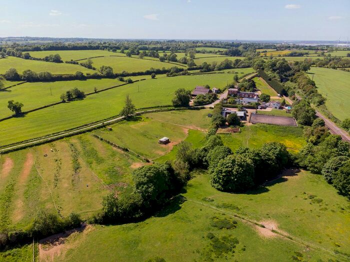 4 Bedroom Detached House For Sale In Crick Road Watford, Northamptonshire, NN6