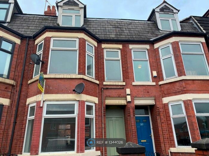 4 Bedroom Terraced House To Rent In Cheetham Hill Road, Manchester, M8
