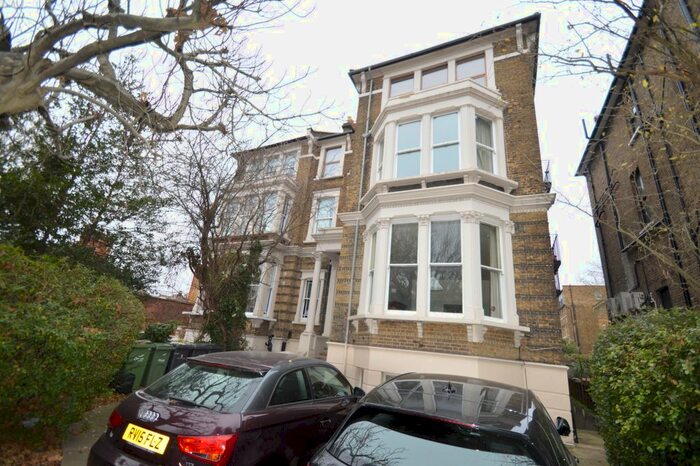 2 Bedroom Flat To Rent In Cavendish Road, Clapham South SW12