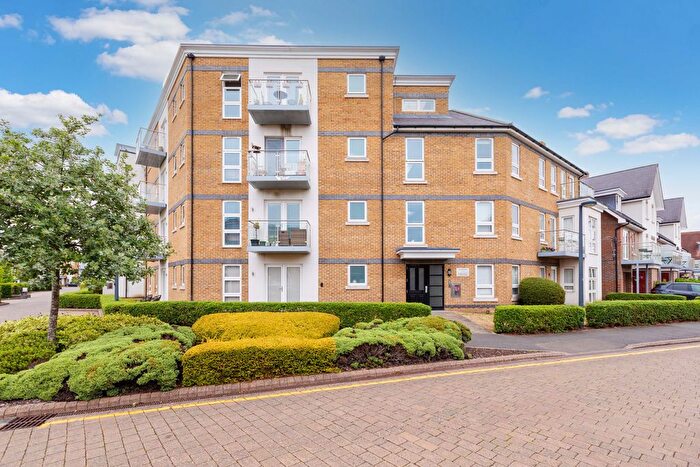 2 Bedroom Flat To Rent In Keepers Court, Raven Drive, Maidenhead, SL6