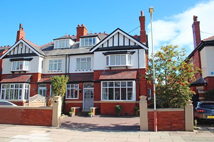 5 Bedroom Semi-Detached House To Rent In Open Golf - Irton Road, Southport, PR9