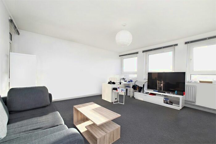 2 Bedroom Flat To Rent In Stangate House, Royal Street, London SE1
