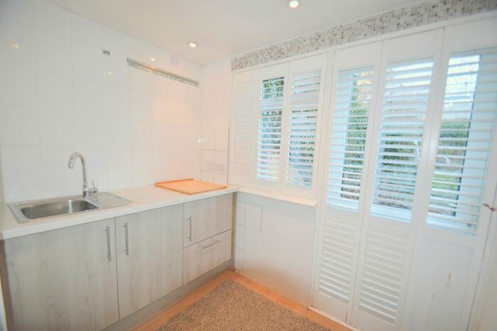 Property To Rent In Brighton Road, Purley, CR8