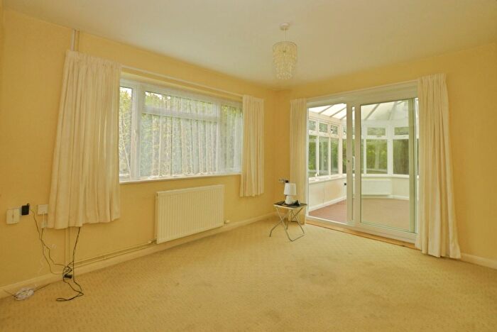 2 Bedroom Bungalow For Sale In Briars Road, St. Marys Bay, Romney Marsh, Kent, TN29