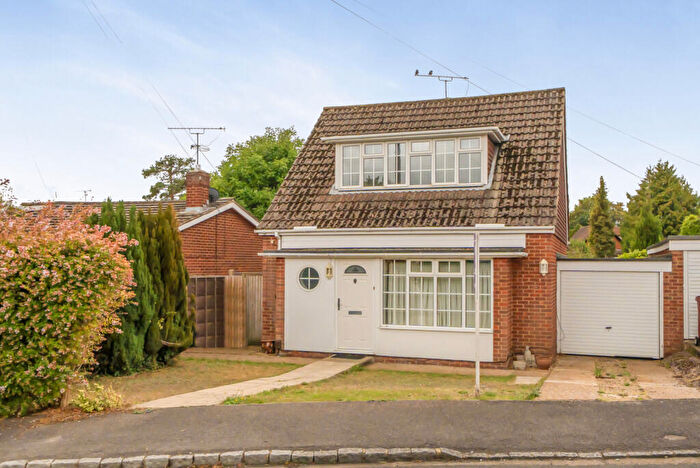 2 Bedroom Detached House For Sale In Gurney Drive, Caversham, Reading, Berkshire, RG4