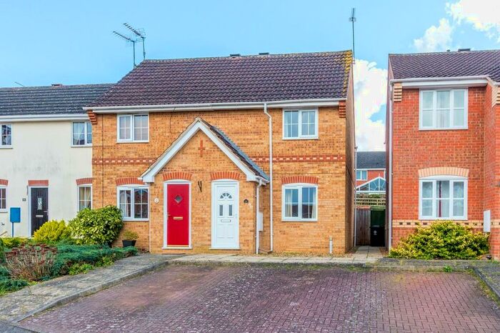 2 Bedroom Semi-Detached House To Rent In Saddlers Way, Raunds, NN9