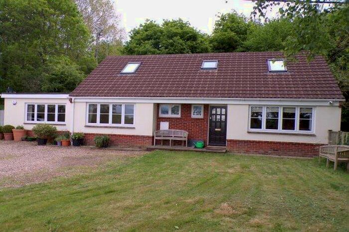 4 Bedroom Property To Rent In Poulner, Ringwood, BH24