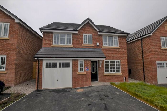 4 Bedroom House To Rent In Spring Farm Gardens, Guide, Blackburn, BB1