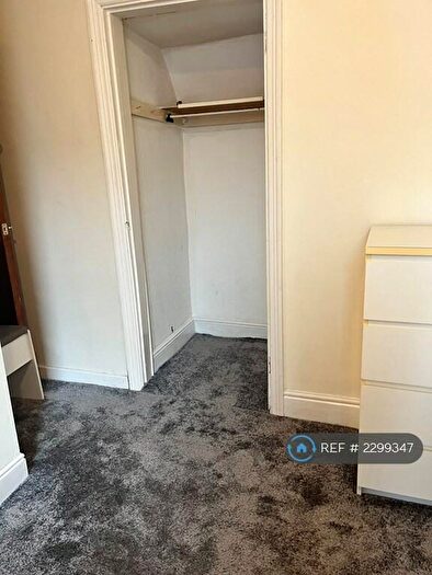 5 Bedroom Terraced House To Rent In Newington Road, Sheffield, S11