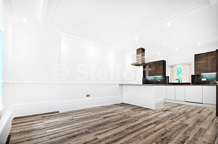 2 Bedroom Apartment To Rent In Grosvenor Avenue, London, N5