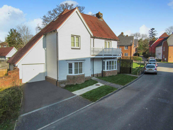 5 Bedroom Detached House For Sale In Noel Coward Gardens, Aldington, Ashford, TN25