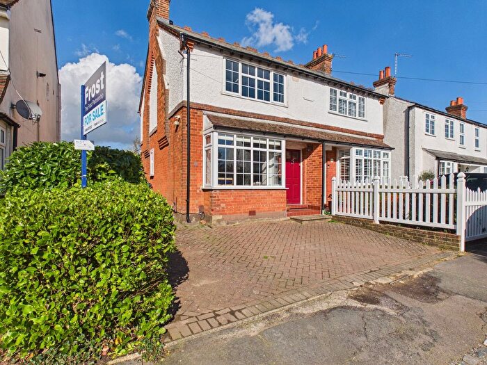 3 Bedroom Semi-Detached House For Sale In Sycamore Road, Chalfont St. Giles, Buckinghamshire, HP8