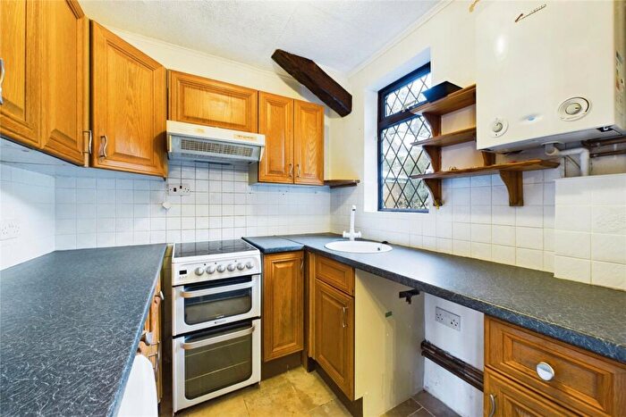 2 Bedroom Bungalow For Sale In Cottington Close, Kingsclere, Newbury, Hampshire, RG20