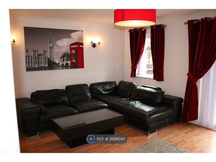 3 Bedroom Terraced House To Rent In Oxley Close, London, SE1