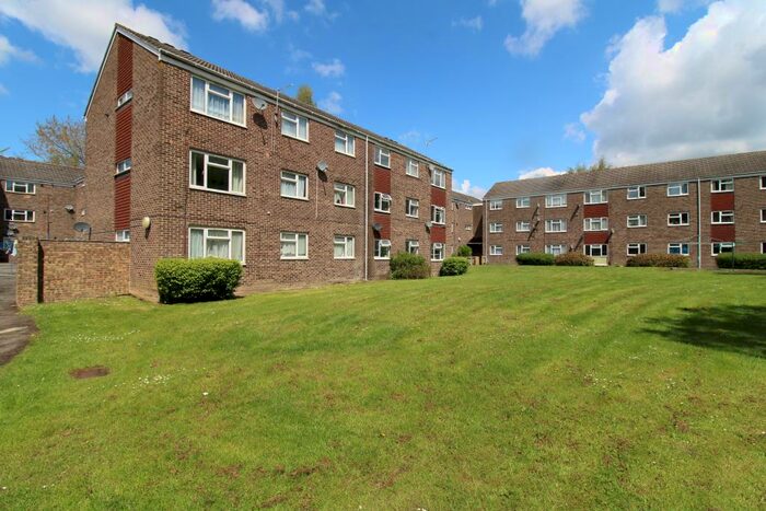 2 Bedroom Flat To Rent In Bracken Road, Southampton, SO52