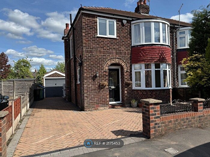 3 Bedroom Semi-Detached House To Rent In Rosslyn Road, Heald Green, Cheadle, SK8