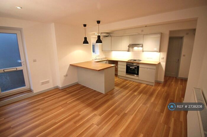 1 Bedroom Flat To Rent In Croydon Rd, Penge, SE20