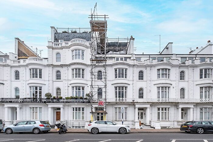 1 Bedroom Flat For Sale In Gloucester Terrace, London, W2