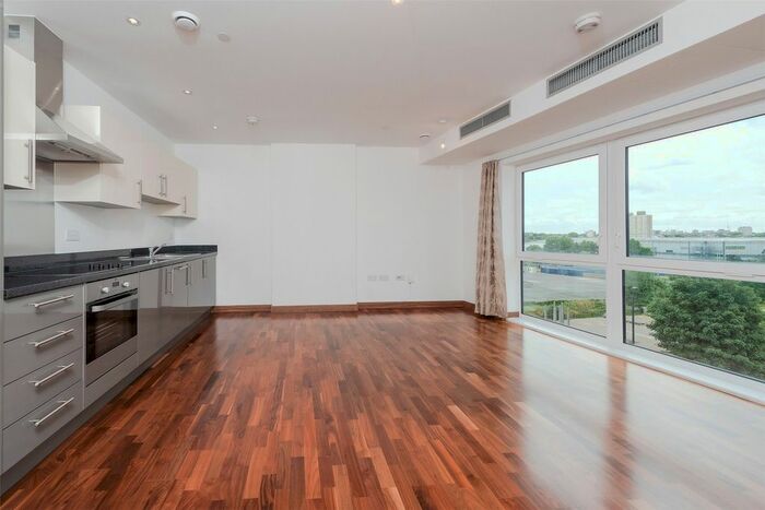1 Bedroom Flat For Sale In River Heights, High Street, Stratford, E15