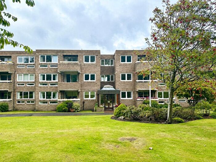 2 Bedroom Flat To Rent In Craigleith Avenue South, Craigleith, Edinburgh, EH4