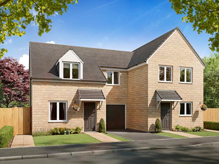 3 Bedroom Semi Detached House For Sale In Northside Road, Bradford, BD7