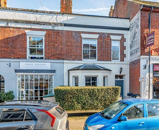 4 Bedroom Terraced House For Sale In Parchment Street, Winchester, Hampshire, SO23