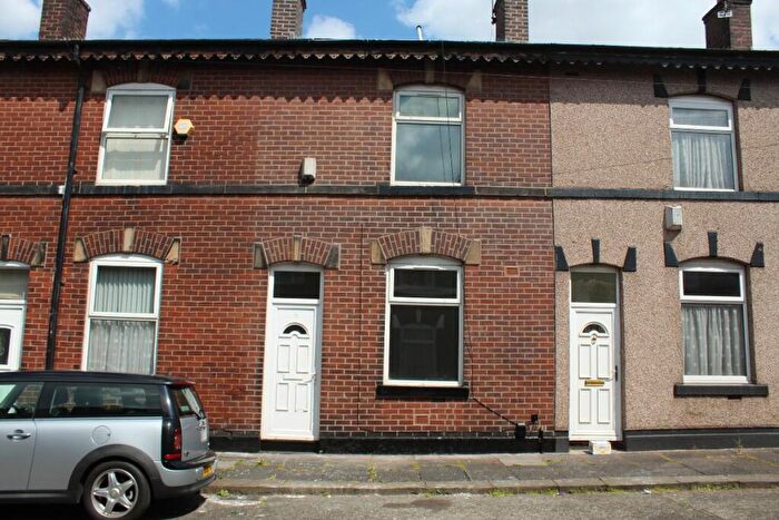 2 Bedroom Terraced House To Rent In Potter Street, Bury, BL9