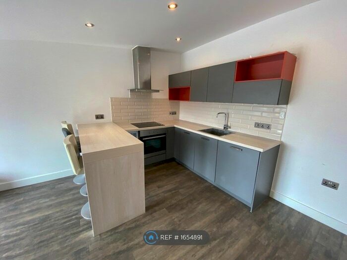 2 Bedroom Flat To Rent In Church Court, Preston, PR1