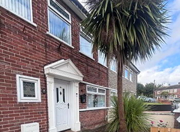 3 Bedroom Mid Terraced House To Rent In Mount Vernon, Belfast, BT15