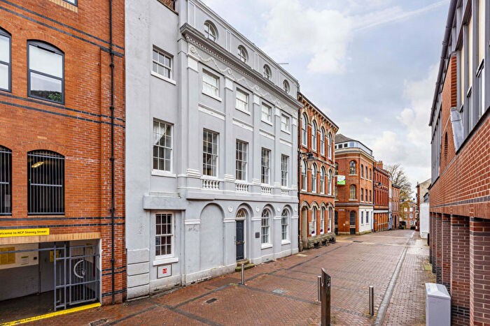 2 Bedroom Apartment For Sale In St. Marys Gate, Nottingham, NG1