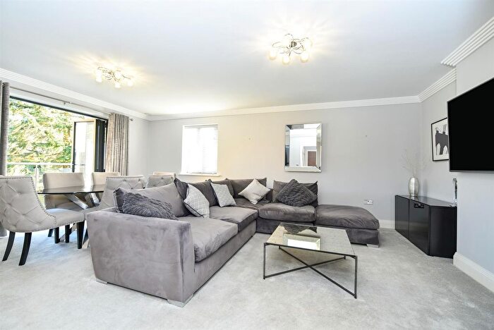 3 Bedroom Flat For Sale In Ivy Park Road, Sheffield, S10