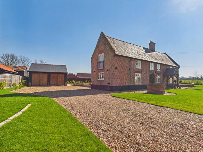 4 Bedroom Detached House For Sale In Mill Lane, Beccles, NR34