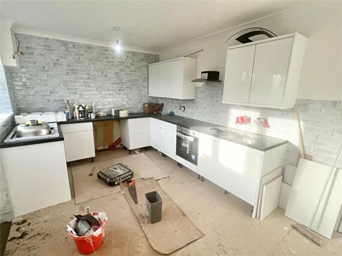 4 Bedroom Terraced House To Rent In Butterys, Southend-on-Sea, Essex, SS1