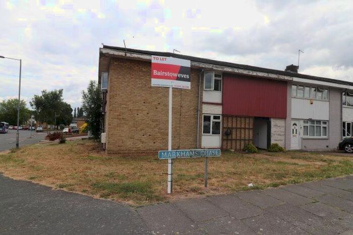 2 Bedroom Maisonette To Rent In Markhams Chase, Basildon SS15