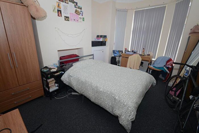 3 Bedroom Terraced House To Rent In Deramore Street, Rusholme, Manchester, M14