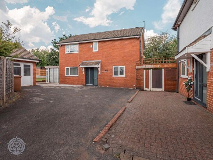 4 Bedroom Detached House For Sale In Hopefold Drive, Worsley, M28