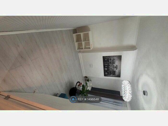 1 Bedroom Flat To Rent In North Avenue, Harrow, HA2