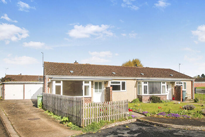 2 Bedroom Semi-Detached Bungalow For Sale In Wootton, Oxfordshire, OX13