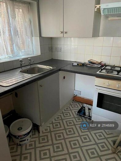 1 Bedroom Flat To Rent In Dover Road, Gravesend, DA11