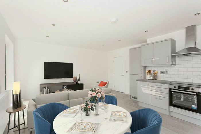 1 Bedroom Apartment To Rent In Royal Oak House, High Street, Brentwood, CM14