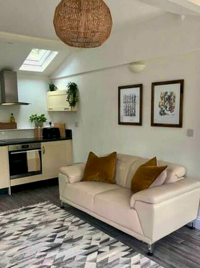 1 Bedroom Bungalow To Rent In South End, Hertfordshire, SG10