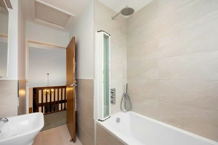 4 Bedroom Detached House For Sale In Lesser Foxholes, Shoreham, West Sussex, BN43