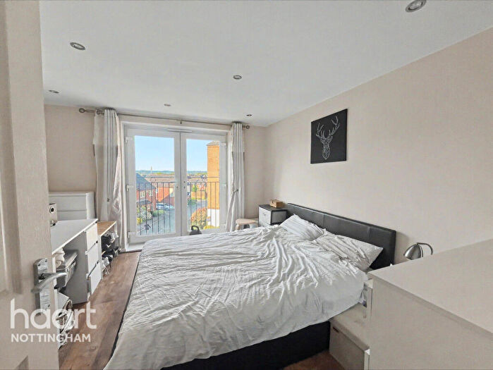 3 Bedroom Apartment To Rent In Pavior Road, Nottingham, NG5