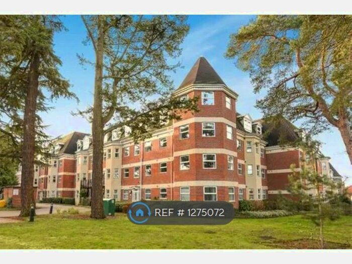 2 Bedroom Flat To Rent In Elmhurst Court, Camberley, GU15