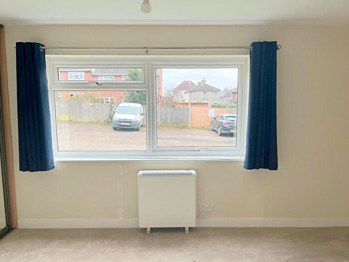 1 Bedroom Flat To Rent In Suffolk Square, Sudbury, CO10